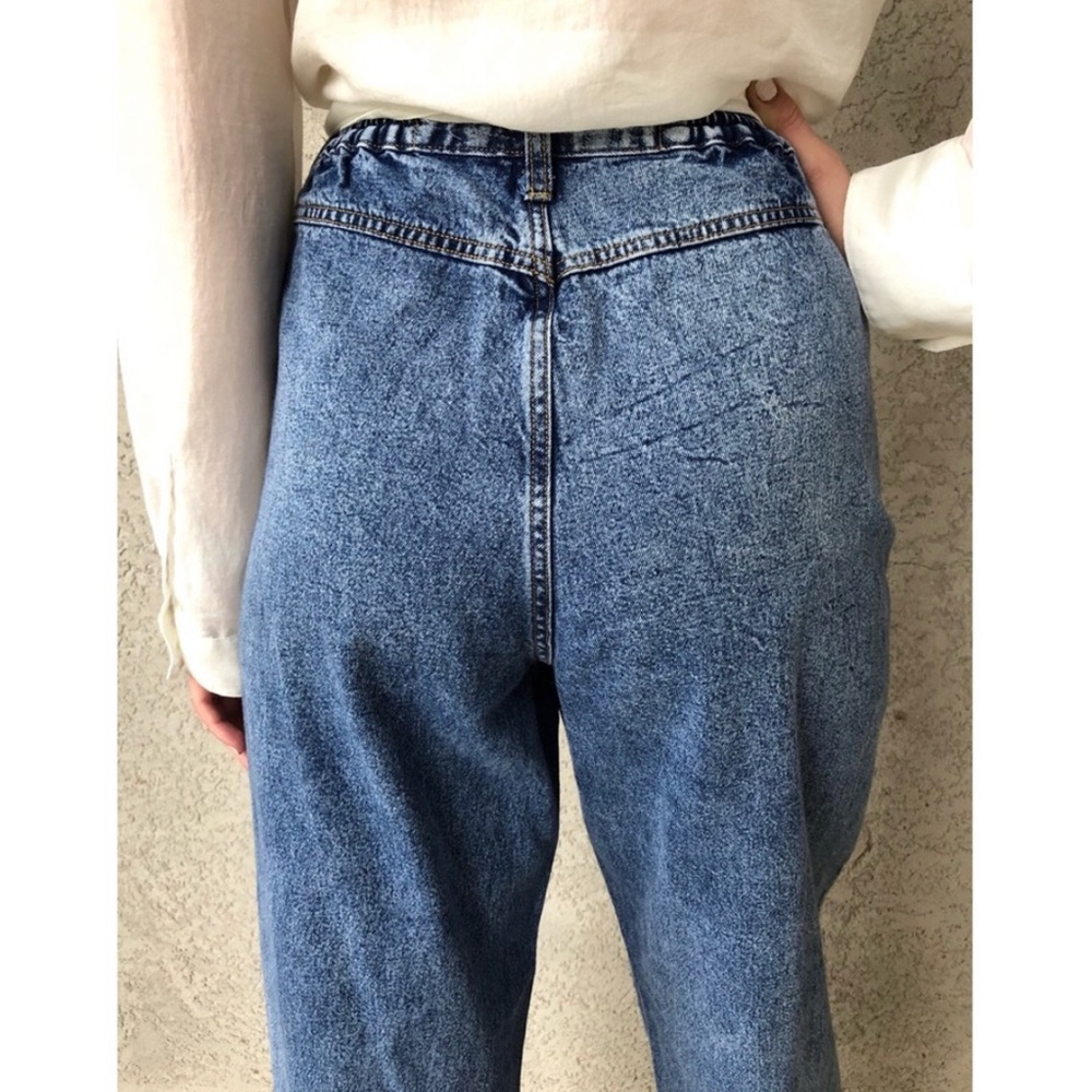 SOLD(Depop) VINTAGE High waist bareback jeans - Picture 3 of 4